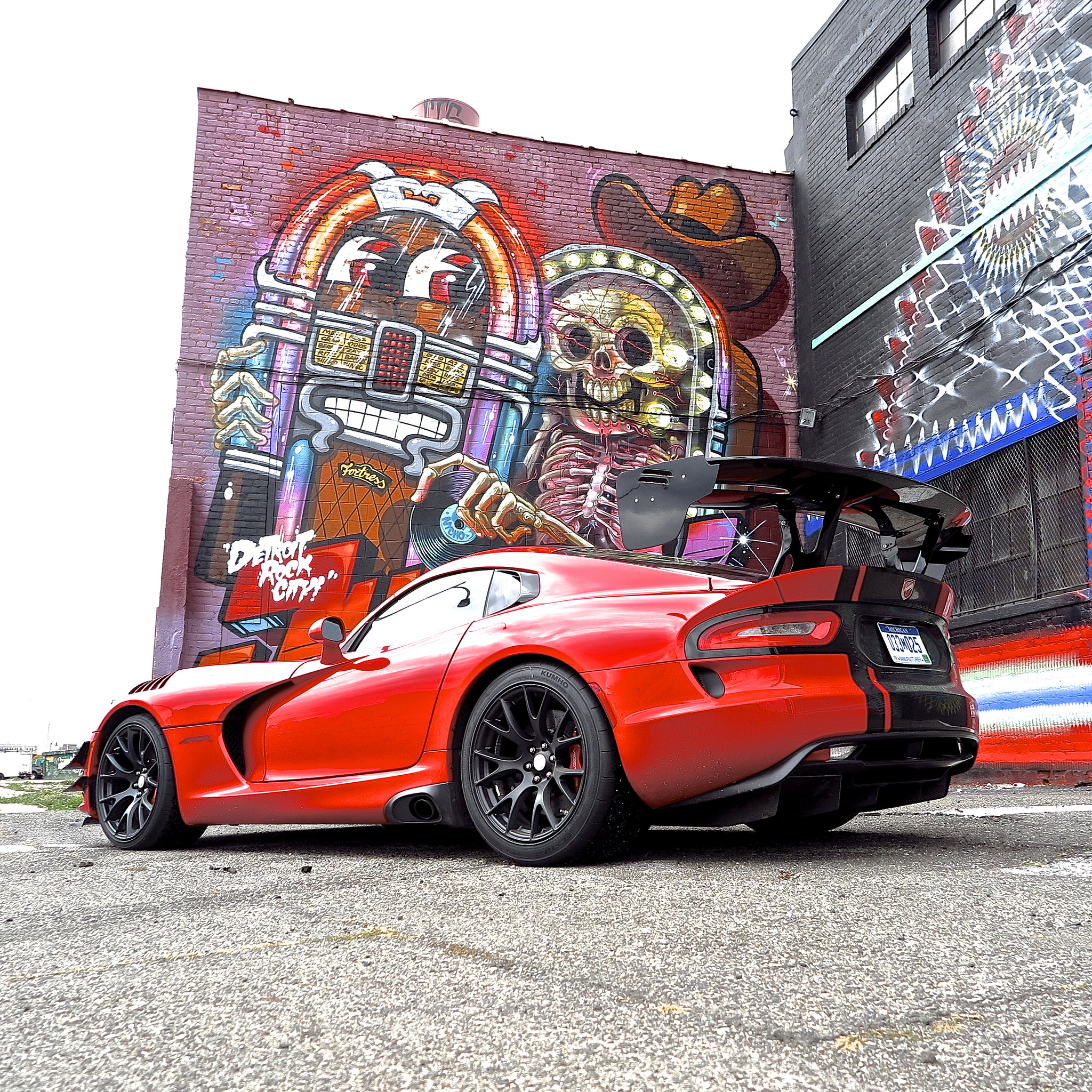 Detroit to Vegas (and back) in a Dodge Viper ACR